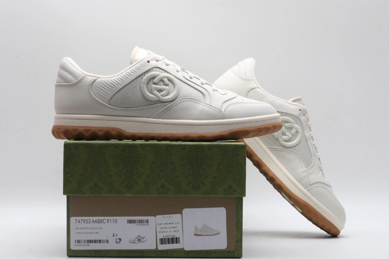 GUCCI  SNEAKER