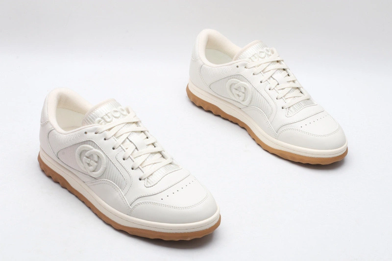 GUCCI  SNEAKER