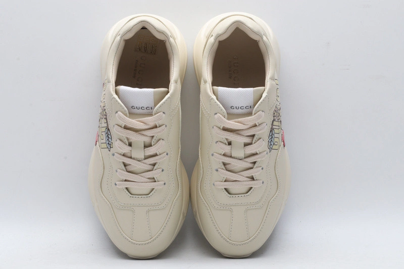 GUCCI  SNEAKER
