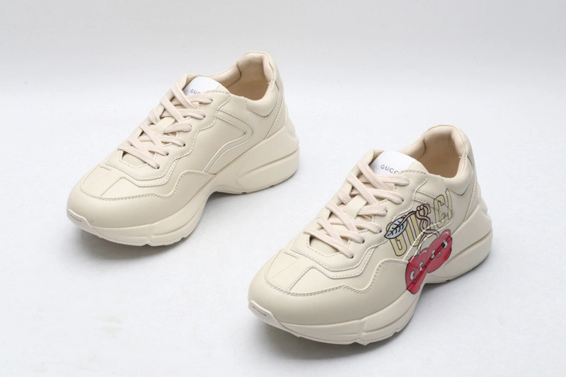 GUCCI  SNEAKER