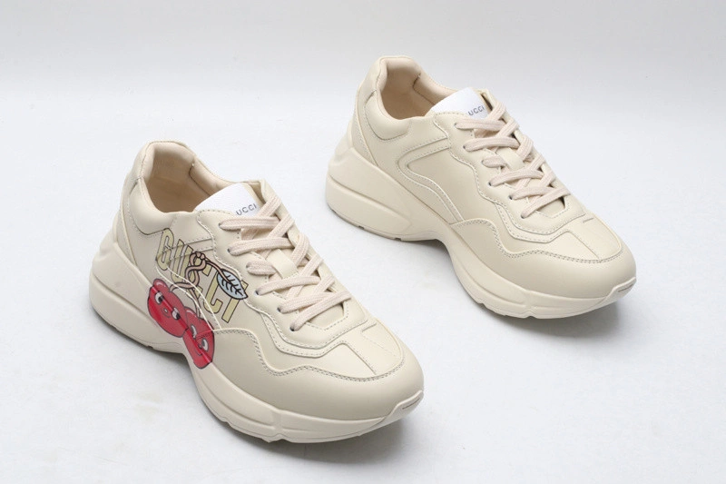 GUCCI  SNEAKER