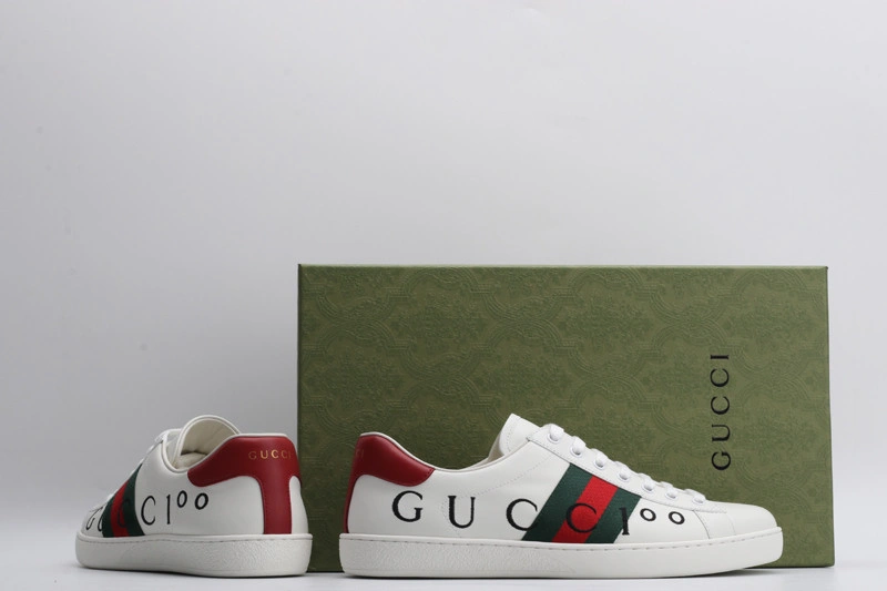 GUCCI  SNEAKER