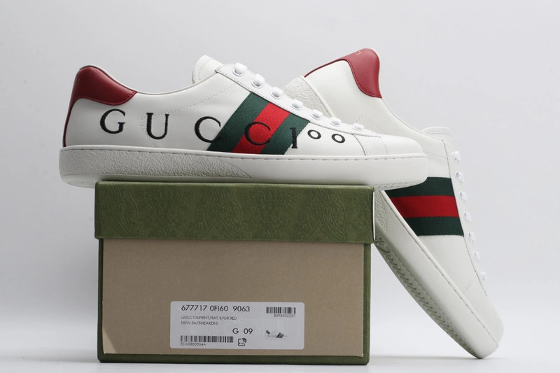 GUCCI  SNEAKER