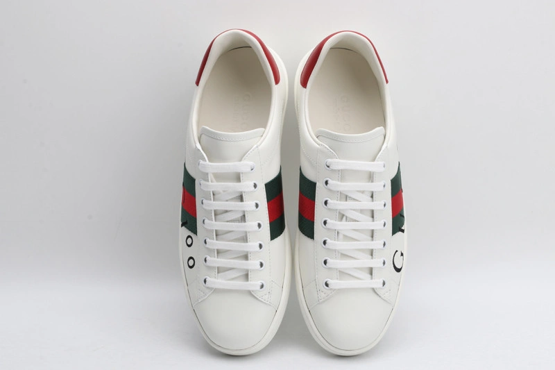 GUCCI  SNEAKER