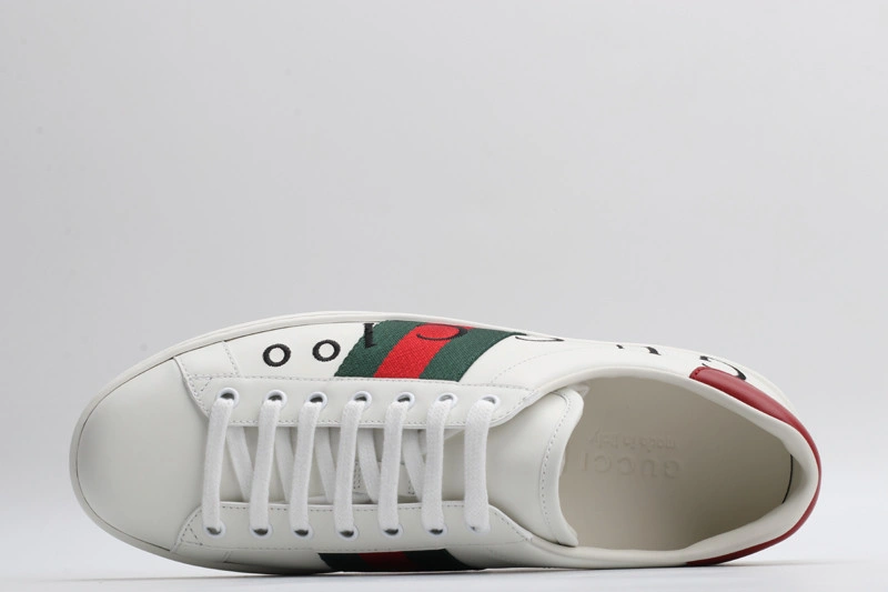 GUCCI  SNEAKER