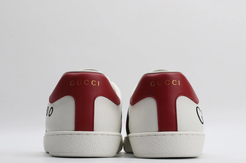 GUCCI  SNEAKER