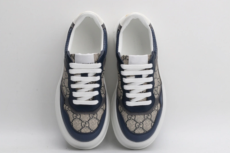 GUCCI  SNEAKER