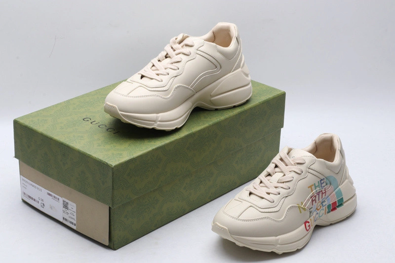 GUCCI  SNEAKER
