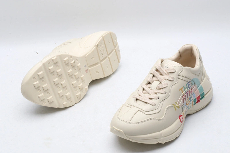 GUCCI  SNEAKER