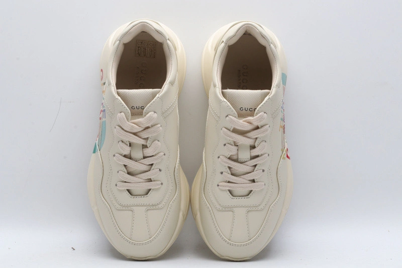GUCCI  SNEAKER