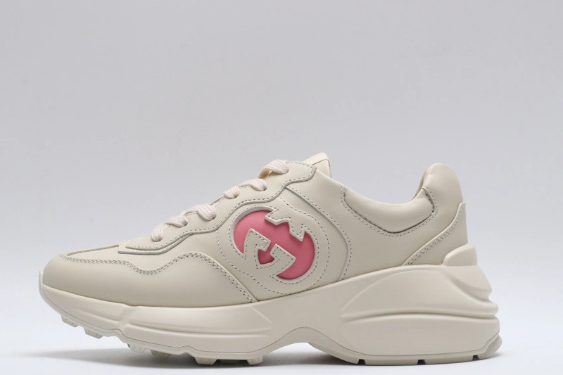 GUCCI  SNEAKER