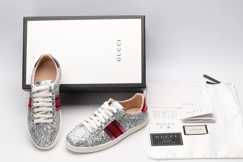GUCCI  SNEAKER