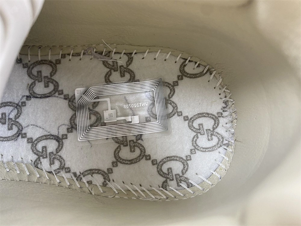 GUCCI  Sneakers