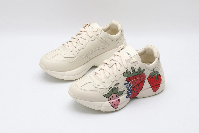 GUCCI  Sneakers