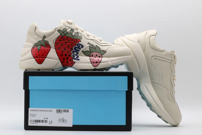 GUCCI  Sneakers