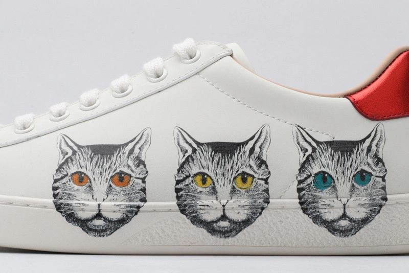GUCCI ACE EMBROIDERED LOW-TOP SNEAKER  WHITE WITH CAT