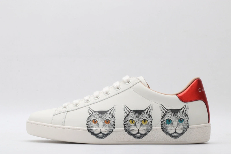 GUCCI ACE EMBROIDERED LOW-TOP SNEAKER  WHITE WITH CAT