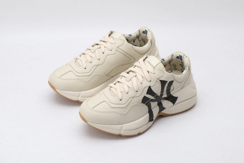 GUCCI ACE EMBROIDERED LOW-TOP SNEAKER  WHITE WITH NY