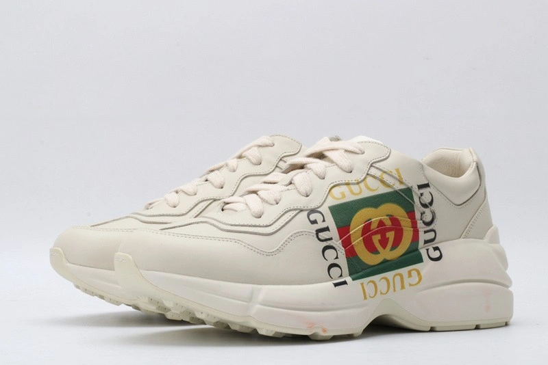 GUCCI ACE EMBROIDERED LOW-TOP SNEAKER  WHITE WITH PRINT