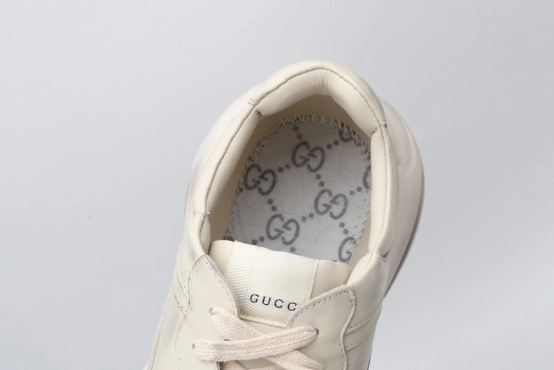GUCCI ACE EMBROIDERED LOW-TOP SNEAKER  WHITE