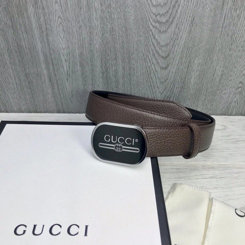 GUCCI Leather belt with Gucci Print buckle 547754