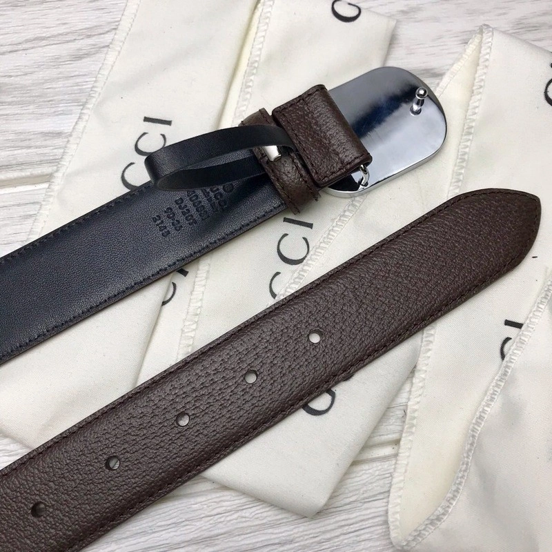 GUCCI Leather belt with Gucci Print buckle 547754