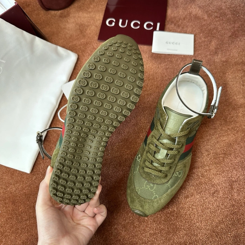 GUCI  Re-Motion SNEAKER