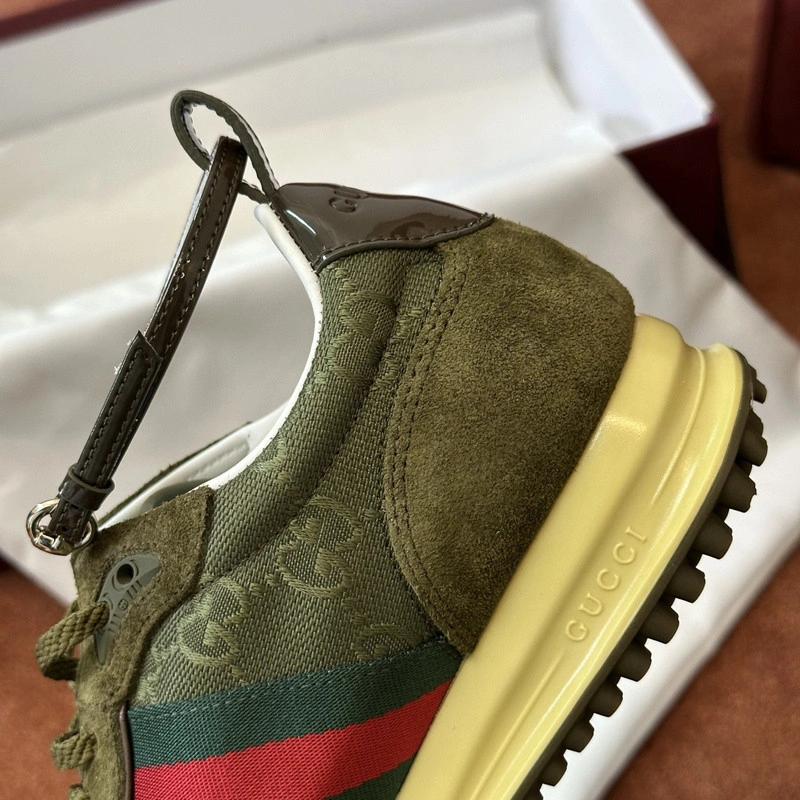 GUCI  Re-Motion SNEAKER