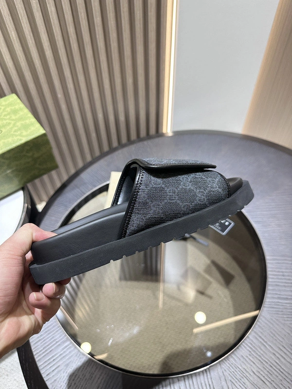 GUCI  SLIDES