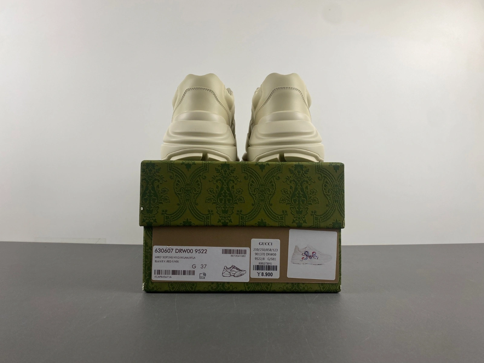 GUCI  SNEAKER