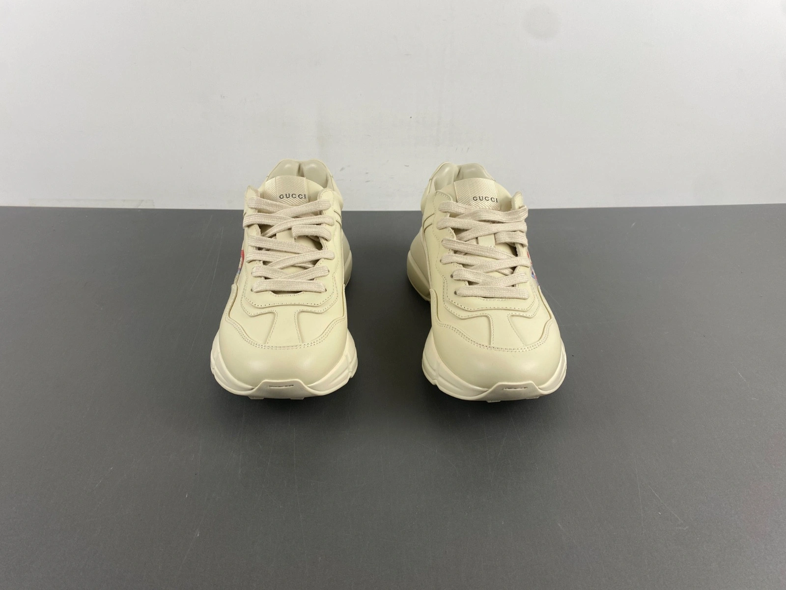 GUCI  SNEAKER