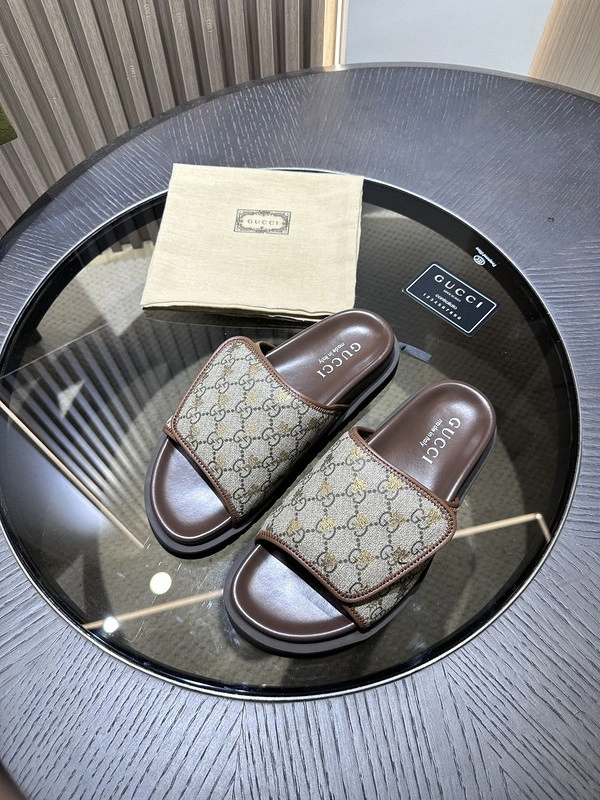 GUCI SLIDES