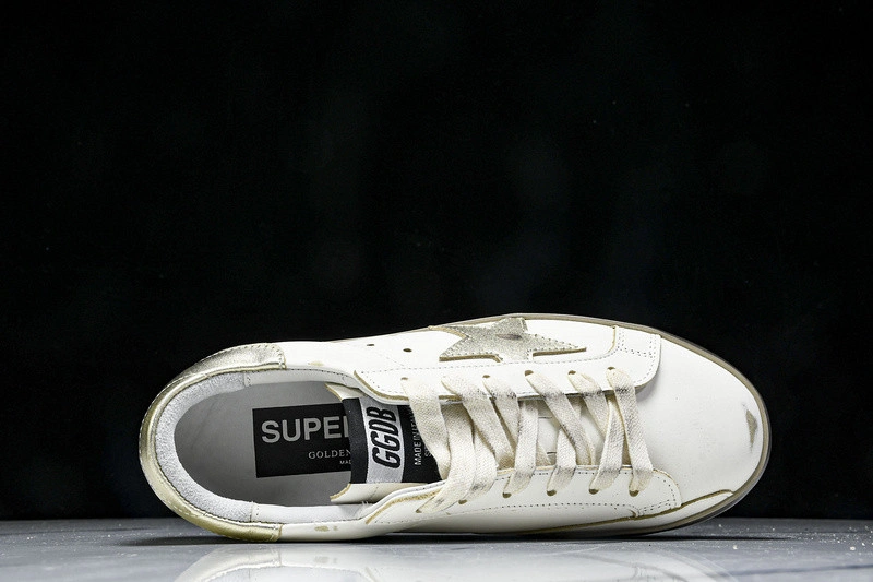 Goldn Gose sneaker
