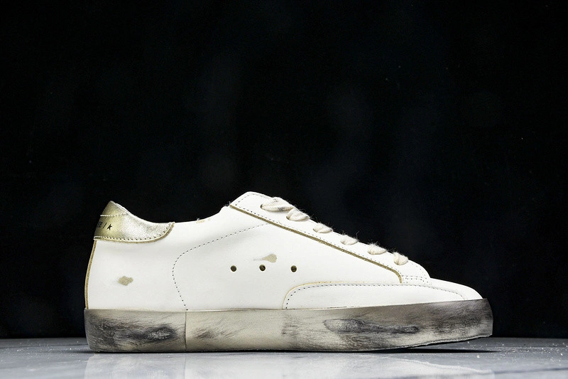 Goldn Gose sneaker