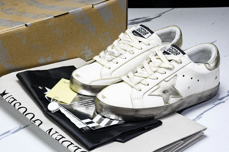 Goldn Gose sneaker