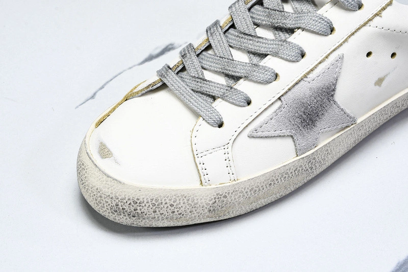 Goldn Gose sneaker
