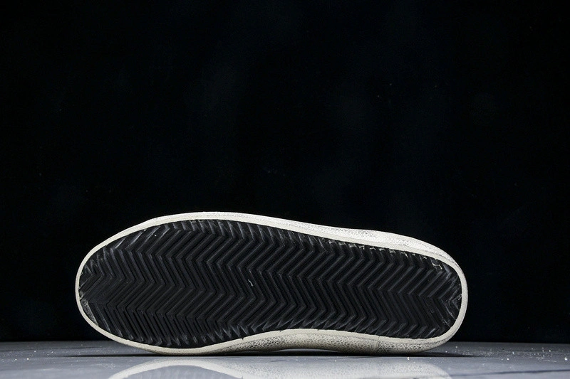Goldn Gose sneaker
