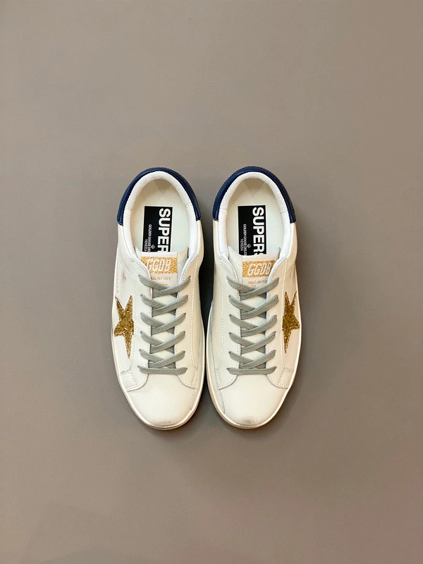 Goldn Gose sneaker