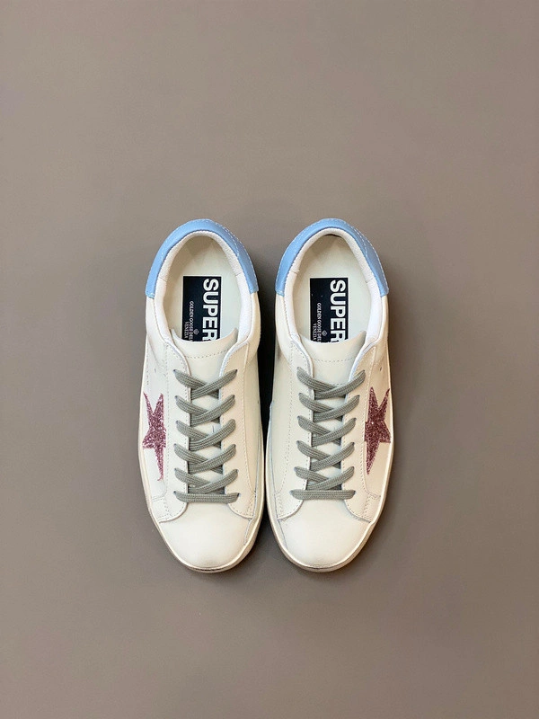 Goldn Gose sneaker