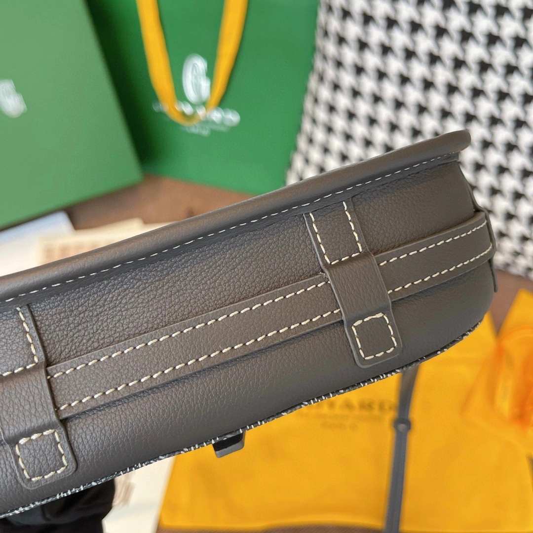 Goyard BAG
