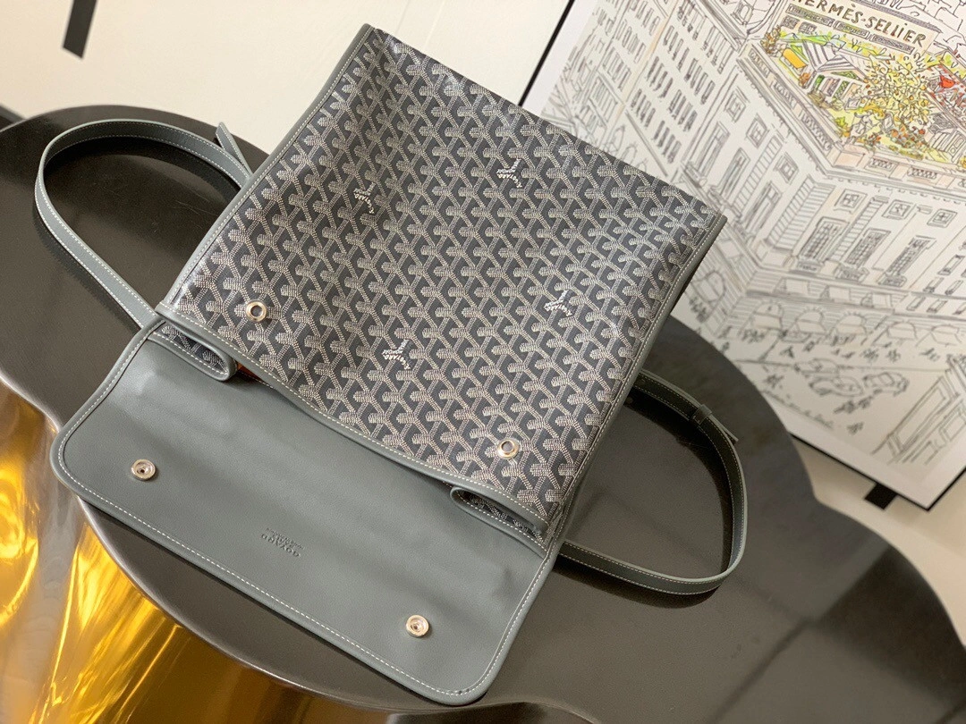 Goyard BAG