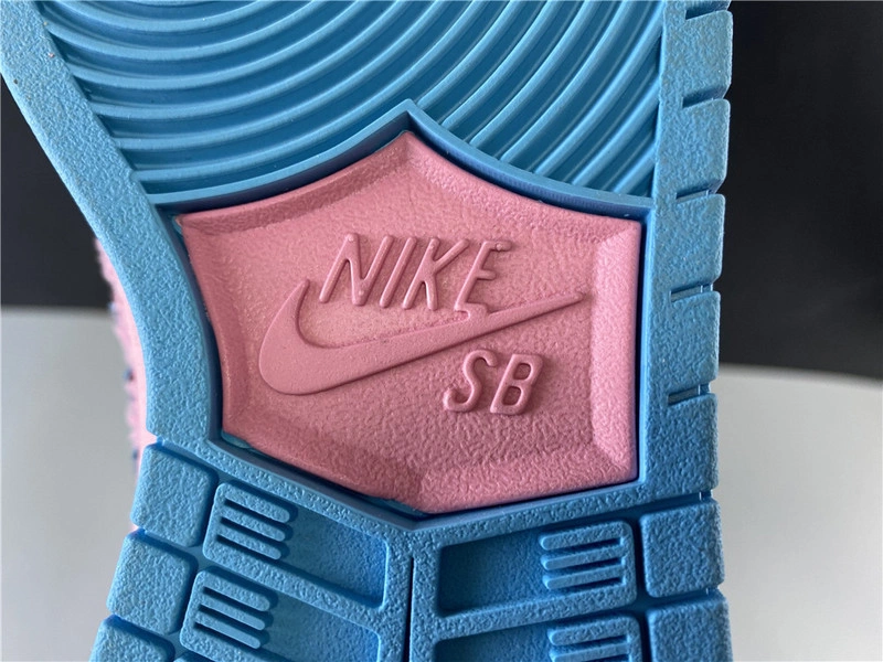 Grateful Dead x Nike SB Dunk Low   CJ5378-600