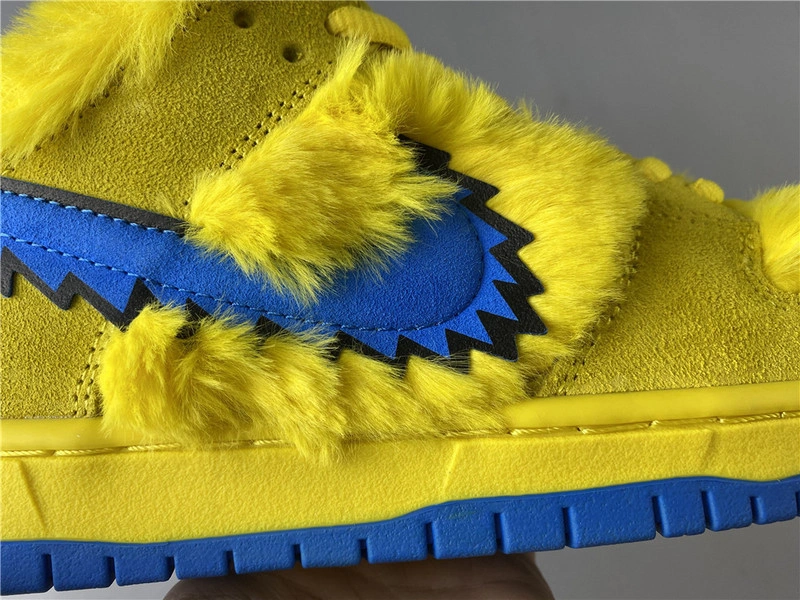 Grateful Dead x Nike SB Dunk Low“ Yellow Bear”  CJ5378-700
