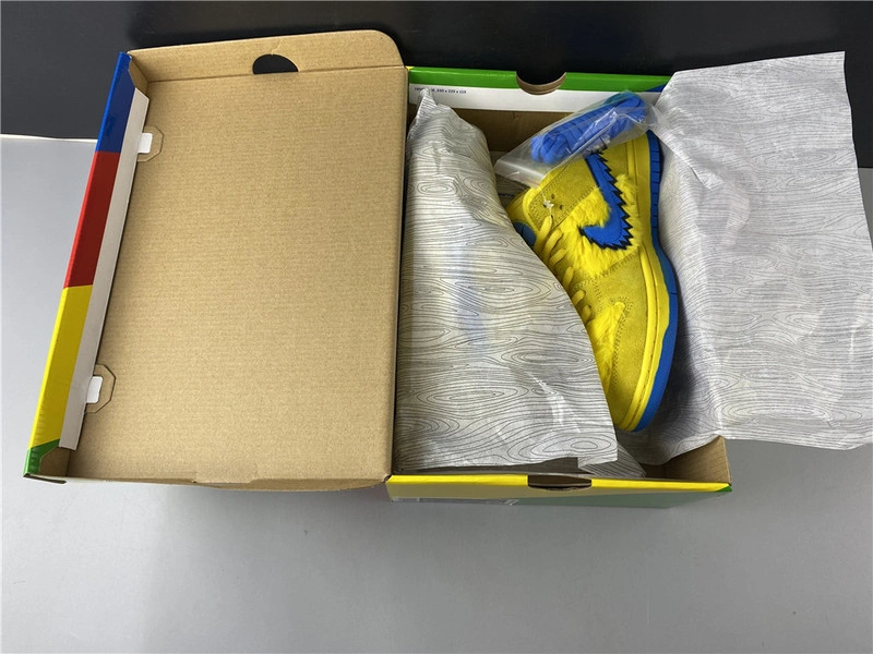 Grateful Dead x Nike SB Dunk Low“ Yellow Bear”  CJ5378-700