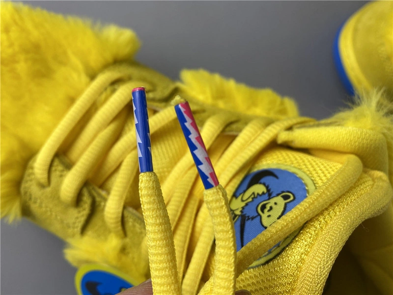 Grateful Dead x Nike SB Dunk Low“ Yellow Bear”  CJ5378-700