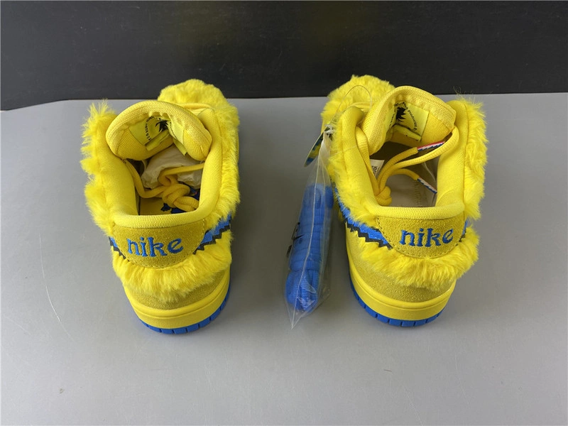Grateful Dead x Nike SB Dunk Low“ Yellow Bear”  CJ5378-700