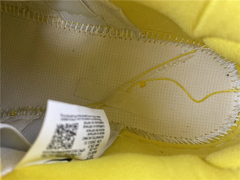 Grateful Dead x Nike SB Dunk Low“ Yellow Bear”  CJ5378-700