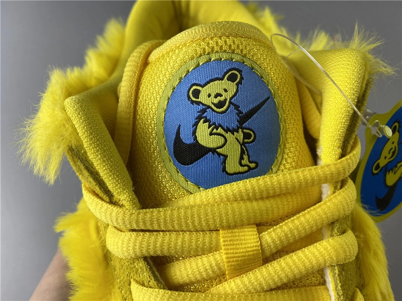 Grateful Dead x Nike SB Dunk Low“ Yellow Bear”  CJ5378-700