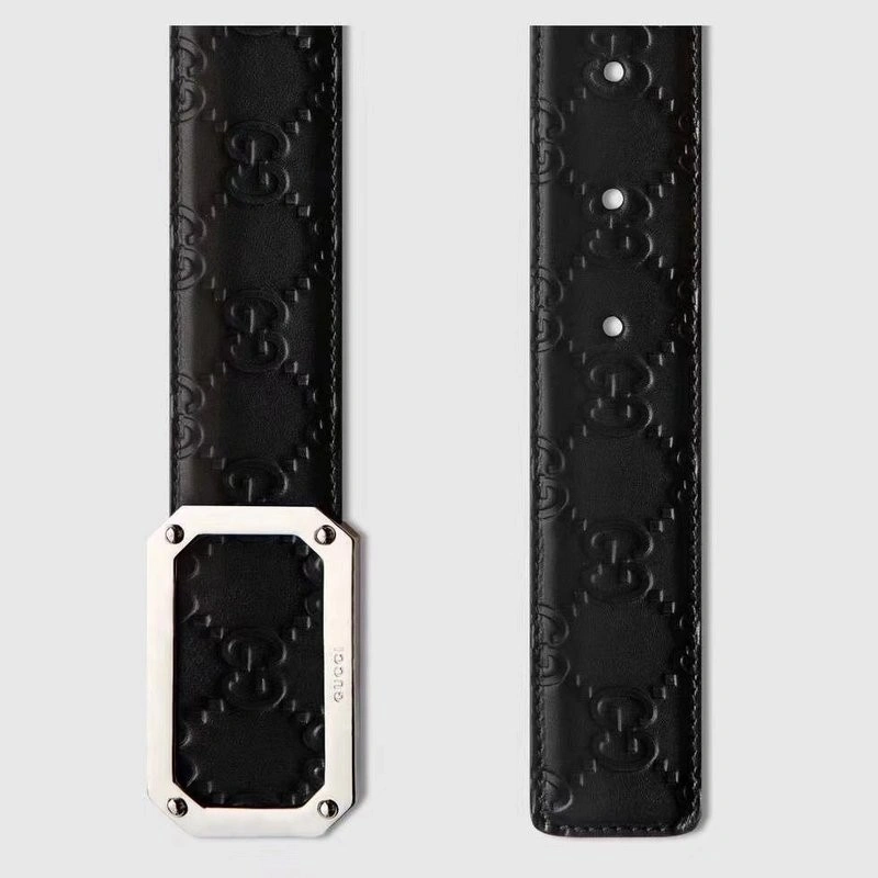 Gucci Embossed belt W12081