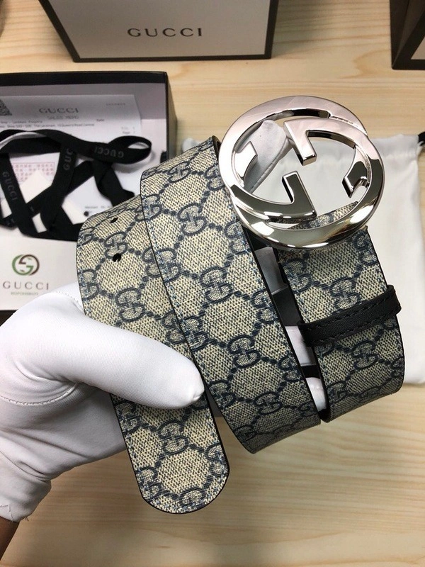 Gucci GG  belt with G buckle 411924-1